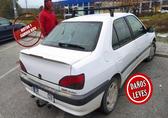 Compra y venta de coches rotos.