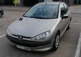 Compra y venta de coches siniestrados.