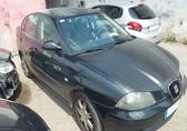 Compra y venta de coches siniestrados.