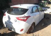 Compra y venta de coches siniestrados.