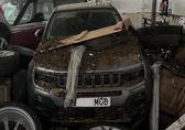 Compra y venta de coches rotos.