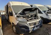 Compra y venta de coches rotos.