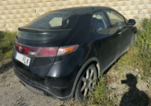 Compra y venta de coches rotos.