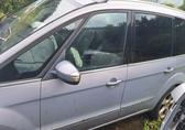 Compra y venta de coches rotos.
