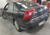 Compra y venta de coches rotos.