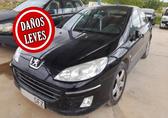 Compra y venta de coches rotos.