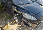 Compra y venta de coches rotos.