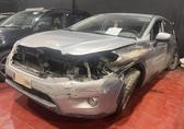 Compra y venta de coches rotos.