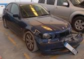 Compra y venta de coches rotos.