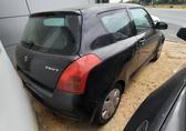 Compra y venta de coches rotos.