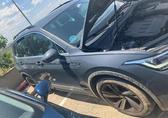 Compra y venta de coches rotos.