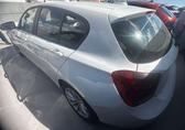 Compra y venta de coches rotos.