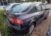 Compra y venta de coches rotos.