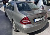 Compra y venta de coches rotos.