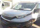 Compra y venta de coches rotos.