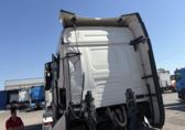 Compra y venta de coches rotos.