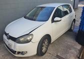 Compra y venta de coches rotos.