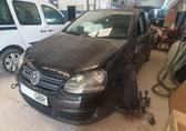 Compra y venta de coches rotos.