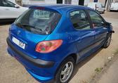 Compra y venta de coches rotos.