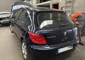 Compra y venta de coches rotos.