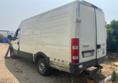 Compra y venta de coches rotos.