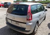 Compra y venta de coches rotos.