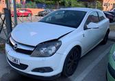 Compra y venta de coches rotos.