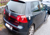 Compra y venta de coches rotos.