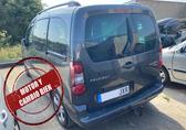 Compra y venta de coches rotos.