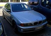 Compra y venta de coches rotos.