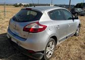 Compra y venta de coches rotos.