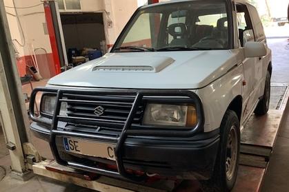 Compra y venta de coches rotos.