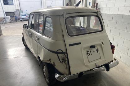 Compra y venta de coches rotos.
