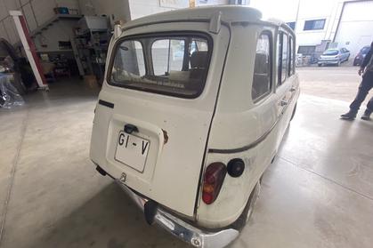 Compra y venta de coches rotos.