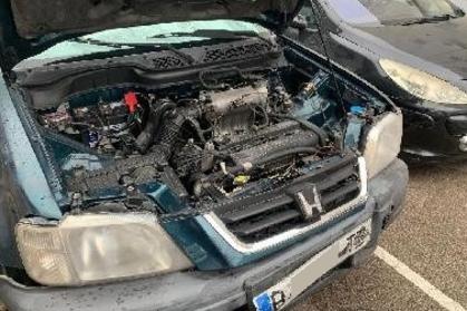 Compra y venta de coches rotos.