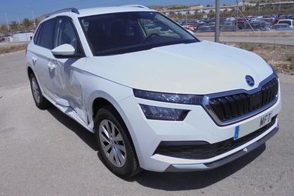 Compra y venta de coches rotos.