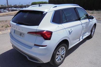 Compra y venta de coches rotos.