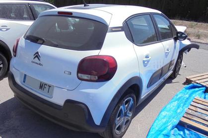 Compra y venta de coches rotos.