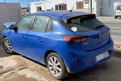 Compra y venta de coches rotos.