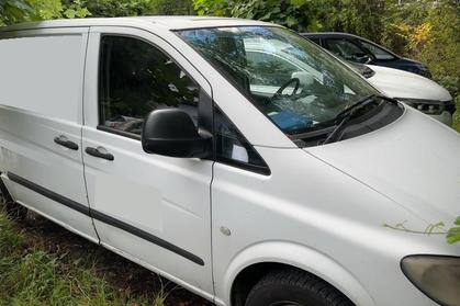 Compra y venta de coches rotos.