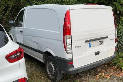 Compra y venta de coches rotos.