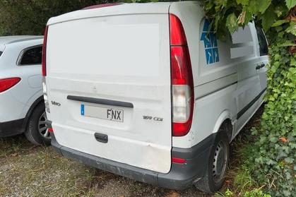 Compra y venta de coches rotos.