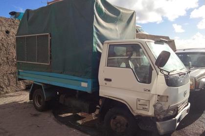 Compra y venta de coches rotos.