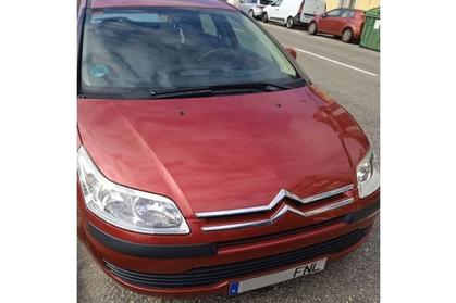 Compra y venta de coches rotos.