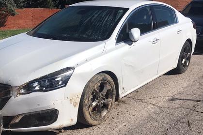 Compra y venta de coches rotos.