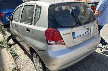 Compra y venta de coches rotos.