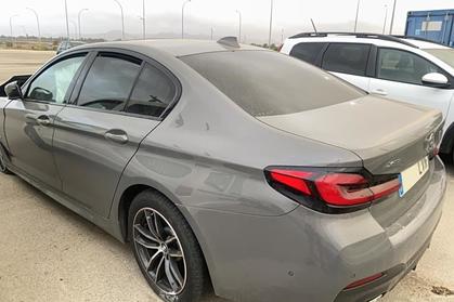 Compra y venta de coches rotos.