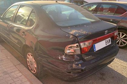 Compra y venta de coches rotos.