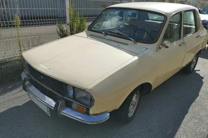 Compra y venta de coches rotos.