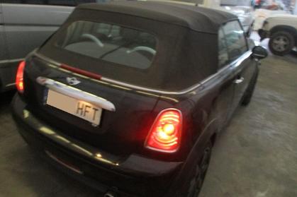 Compra y venta de coches rotos.